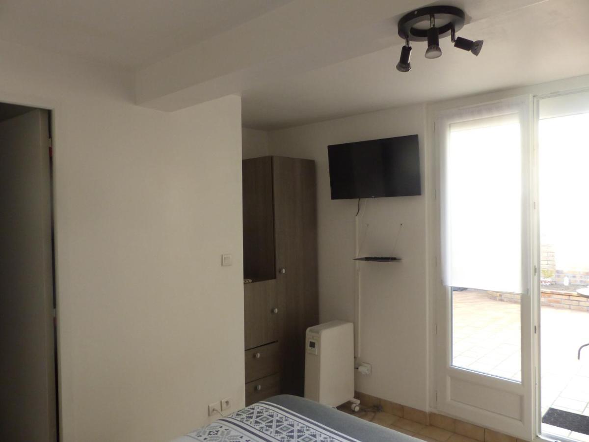 Lio Hotel Льо Ман Екстериор снимка