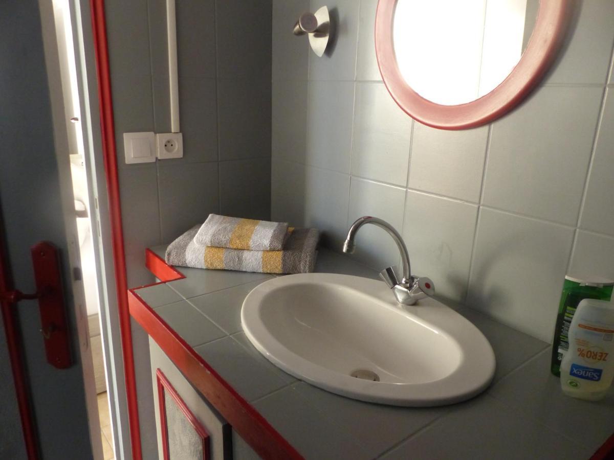 Lio Hotel Льо Ман Екстериор снимка